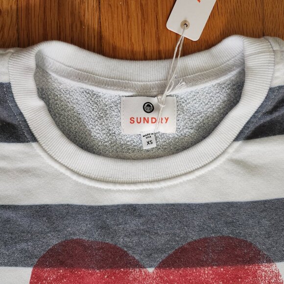 Sundry by Anthropologie Cropped Crewneck Stripes & Heart Sweatshirt Size XS - Picture 3 of 6